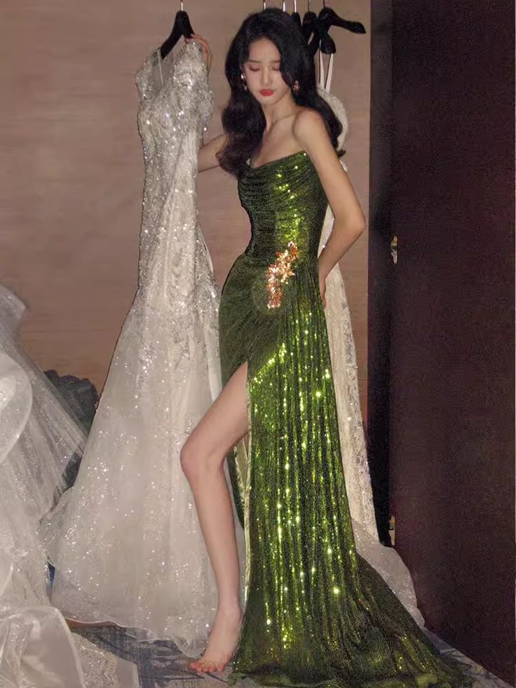 Sparkly Mermaid Strapless Long Sequin Green Prom Dress SH1317